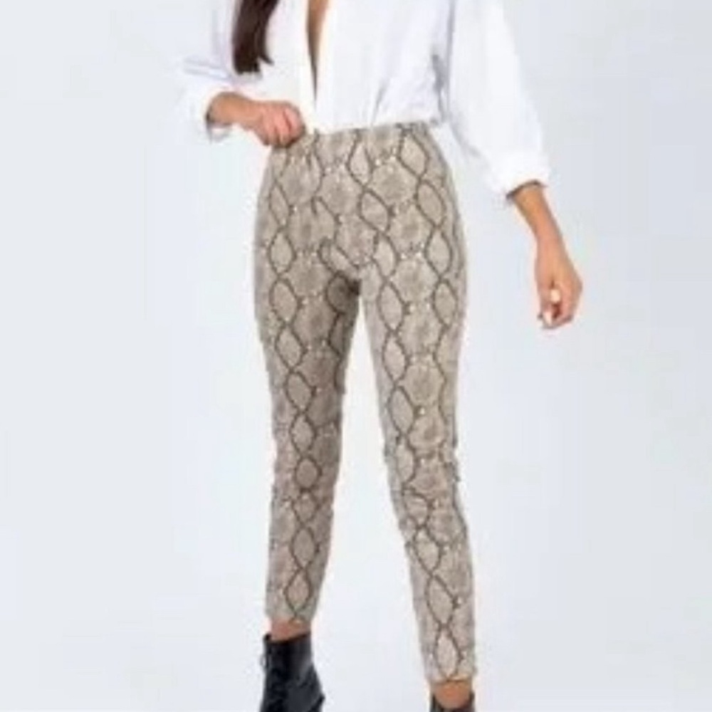 PRINCESS POLLY Kiesha Snakeskin Skinny Ankle Pants Womens new with tags size 2